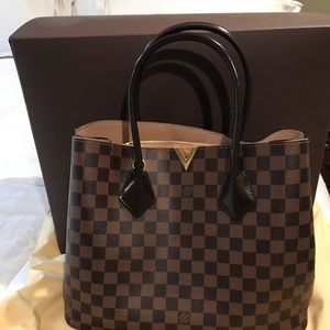 authentic Lv purse,I used one time, like new